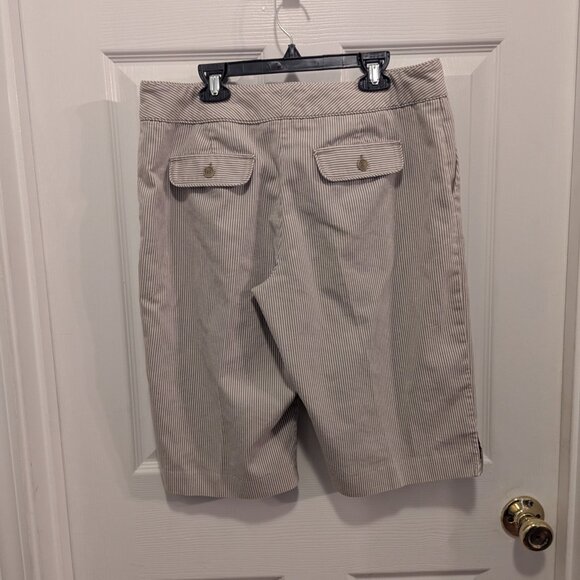 Worthington stretch Bermuda shorts tan & white - size 8 - Picture 4 of 4